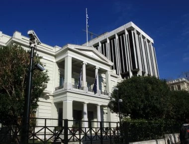 Τριμερής συνάντηση στο ΥΠΕΞ Ελλάδας-Κύπρου και Παλαιστίνης